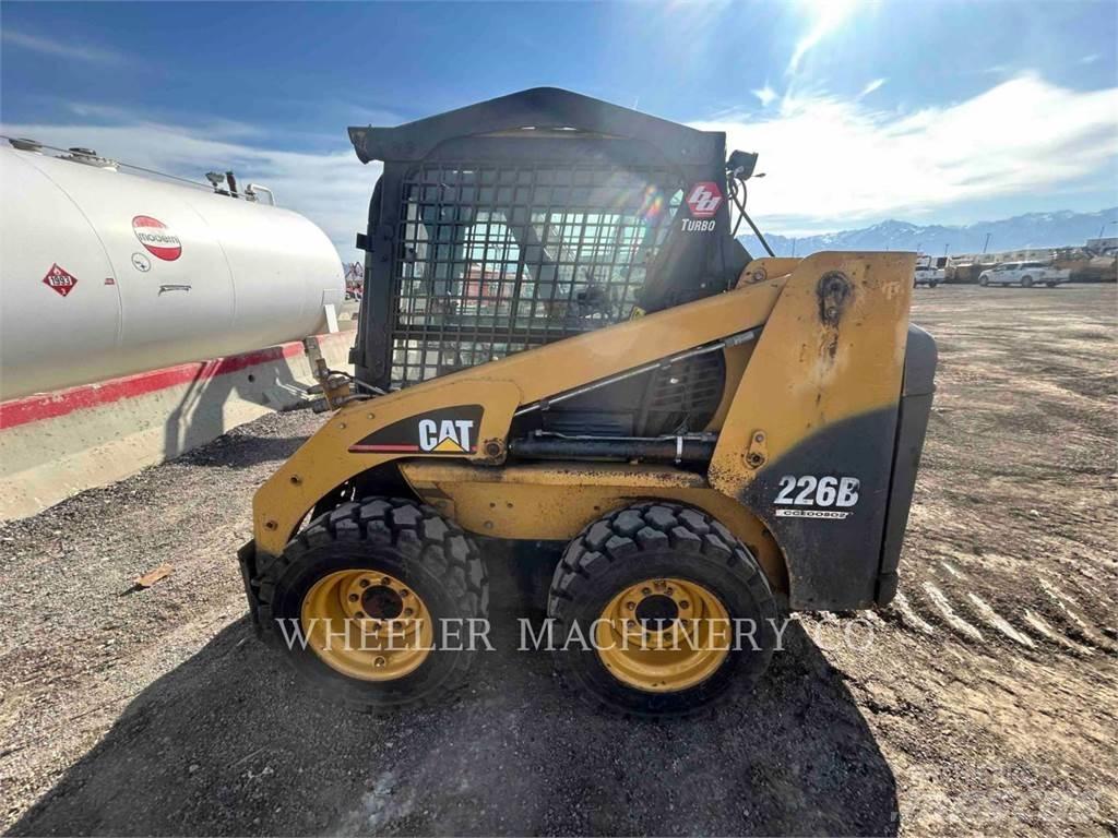 CAT 226B MA11 滑移轉向裝載機