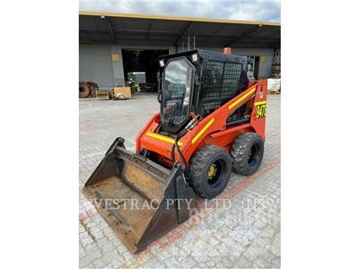 CAT 226B3 滑移轉向裝載機