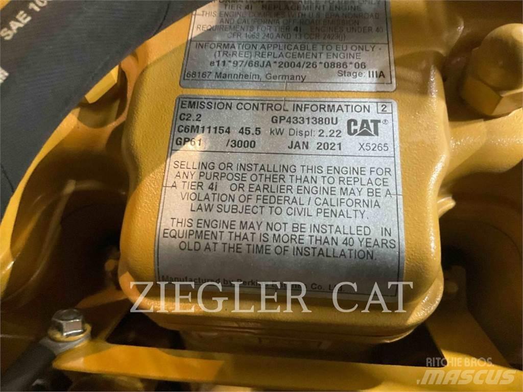 CAT 226B3 滑移轉向裝載機