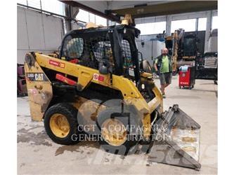 CAT 226D 滑移轉向裝載機