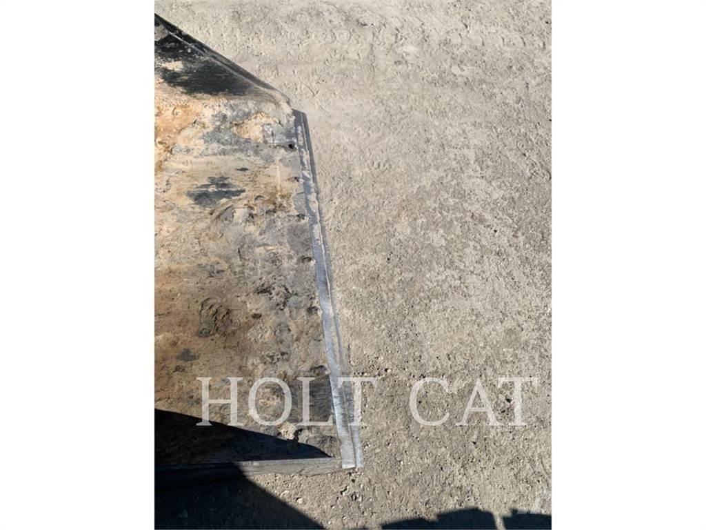 CAT 226D CAB 滑移轉向裝載機
