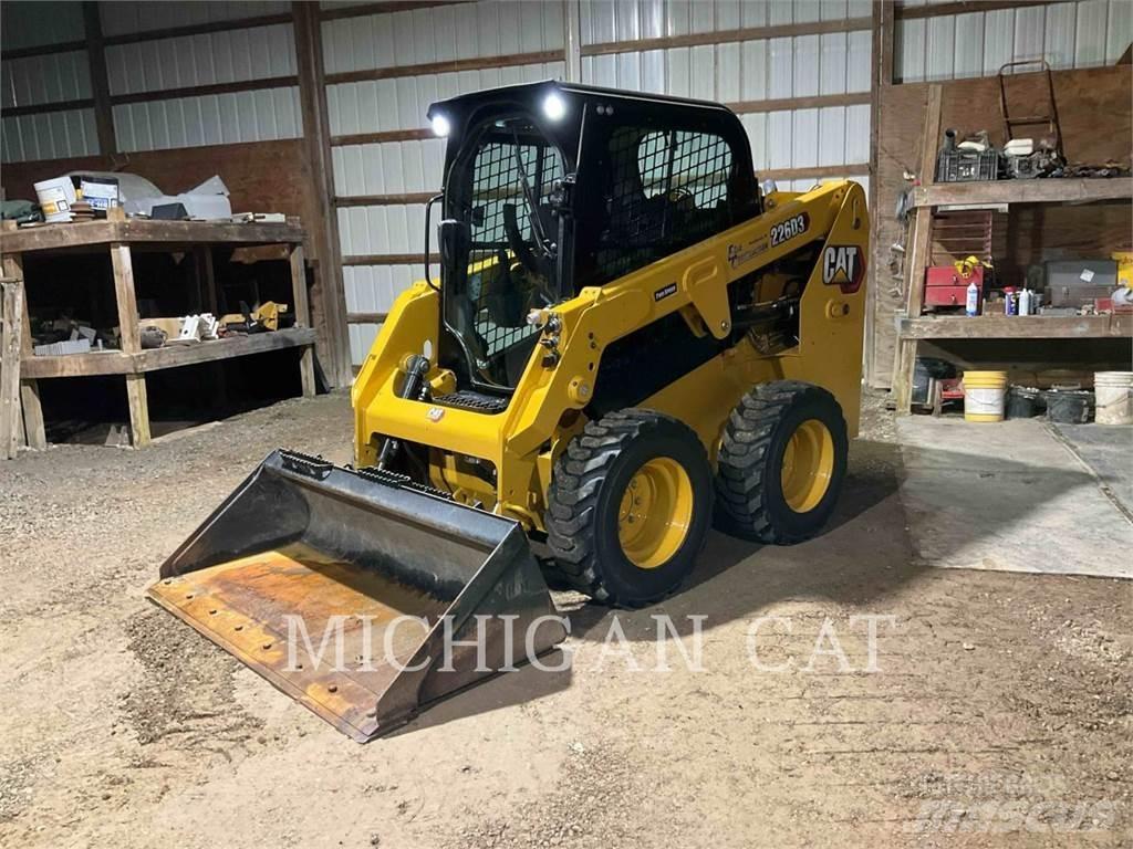 CAT 226D3 A2Q 滑移轉向裝載機