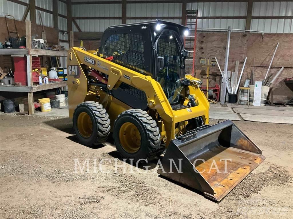 CAT 226D3 A2Q 滑移轉向裝載機