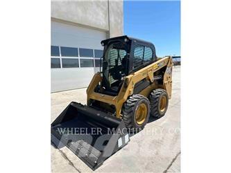 CAT 226D3 C3H2 滑移轉向裝載機