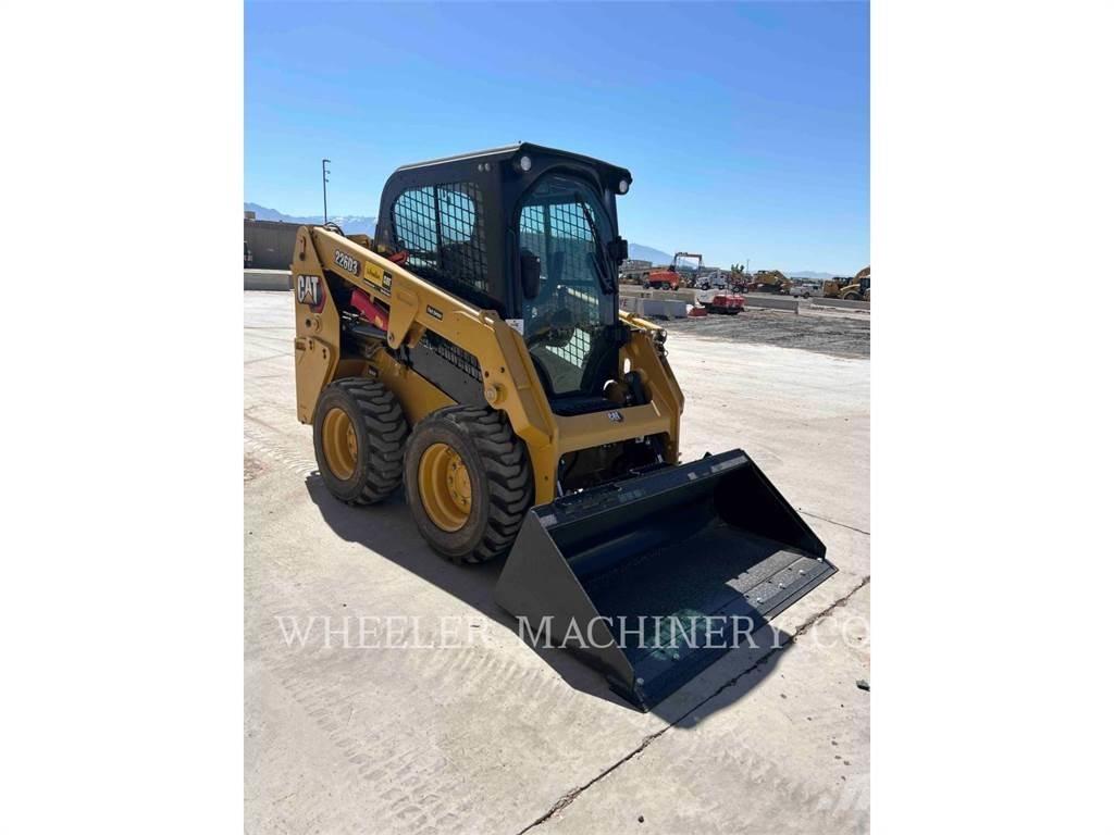 CAT 226D3 C3H2 滑移轉向裝載機