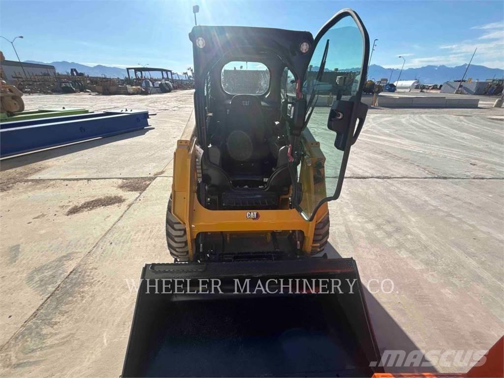 CAT 226D3 C3H2 滑移轉向裝載機