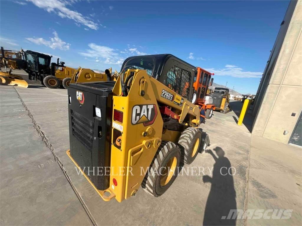 CAT 226D3 C3H2 滑移轉向裝載機