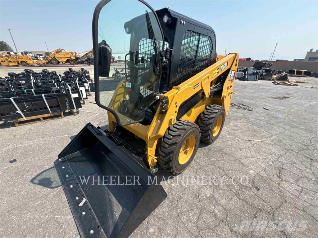 CAT 226D3 C3H2 滑移轉向裝載機