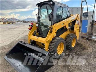 CAT 226D3 C3H2 滑移轉向裝載機