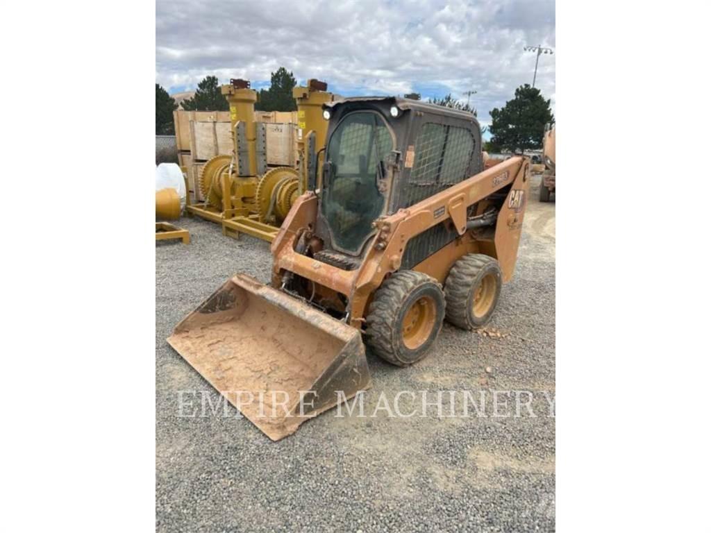 CAT 226D3 CA 滑移轉向裝載機