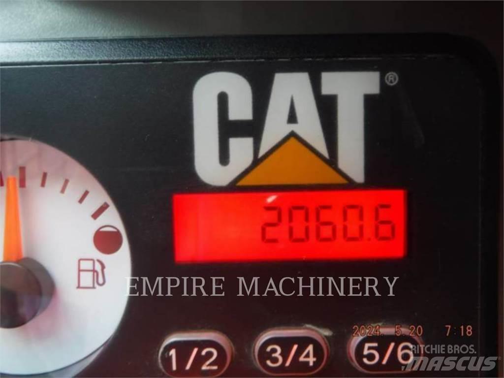 CAT 226D3 CA 滑移轉向裝載機