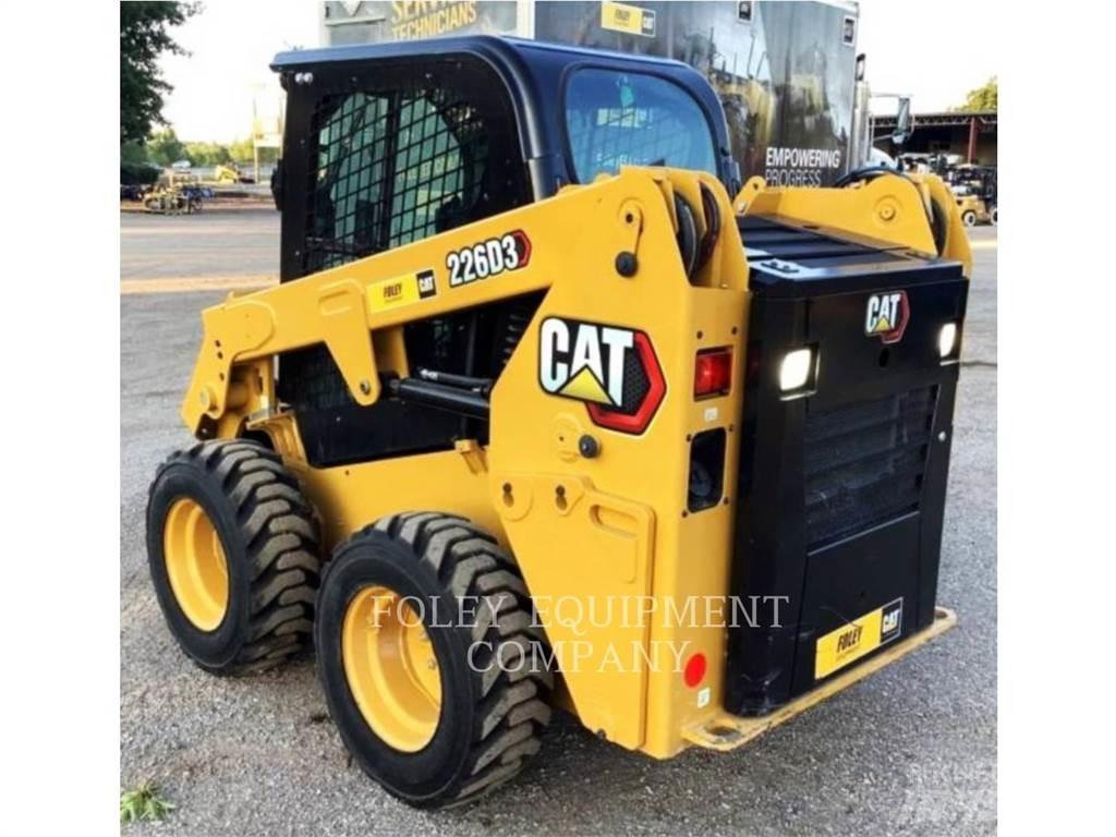 CAT 226D3STD1C 滑移轉向裝載機