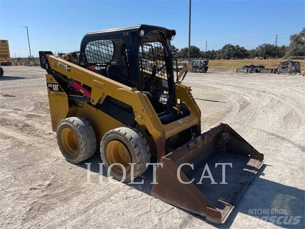 CAT 232D 滑移轉向裝載機