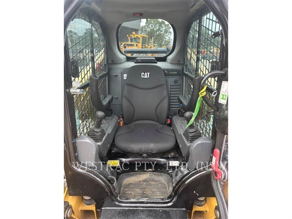 CAT 232D3LRC 滑移轉向裝載機