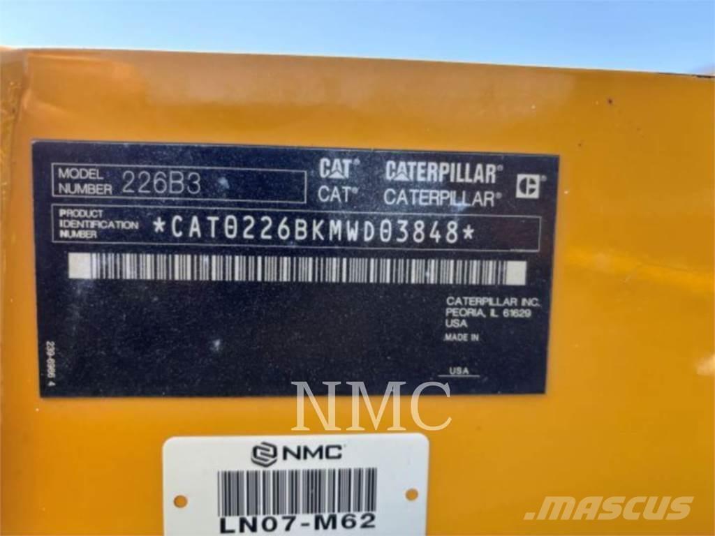 CAT 236B3 滑移轉向裝載機