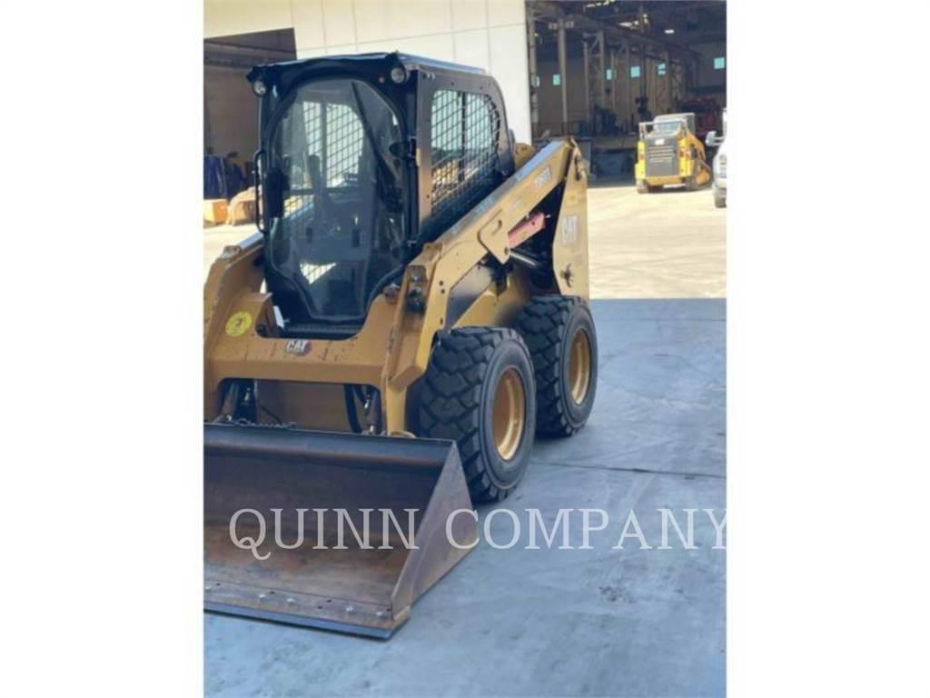 CAT 236D 滑移轉向裝載機