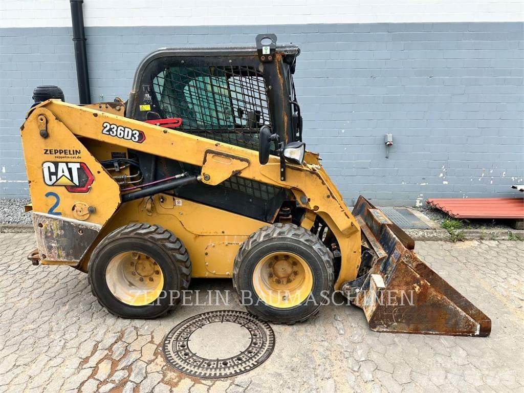 CAT 236D 滑移轉向裝載機