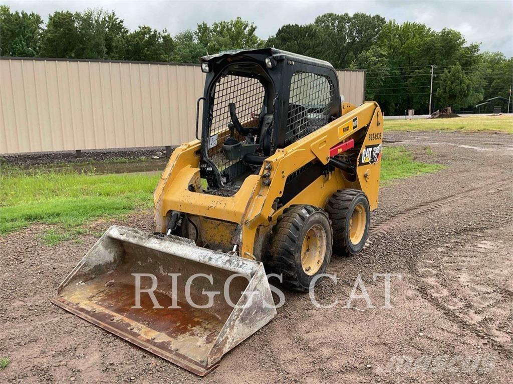 CAT 236D 滑移轉向裝載機