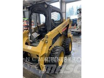 CAT 236D H2CN 滑移轉向裝載機