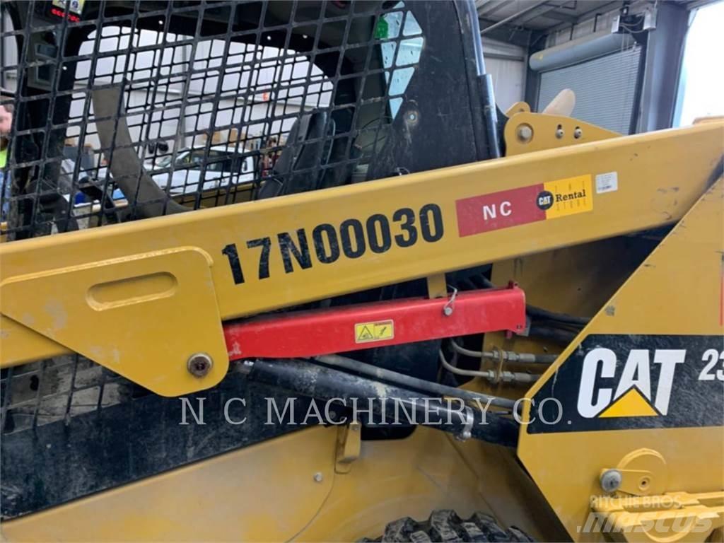CAT 236D H2CN 滑移轉向裝載機
