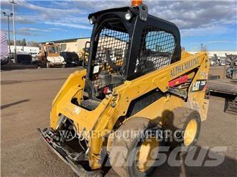 CAT 236D HF 滑移轉向裝載機