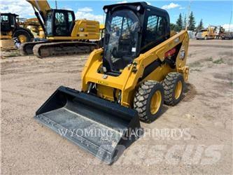 CAT 236D3 滑移轉向裝載機