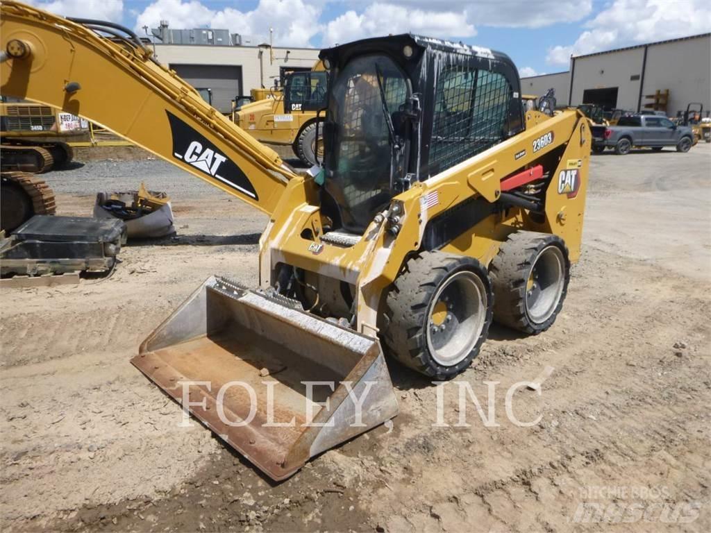 CAT 236D3 滑移轉向裝載機