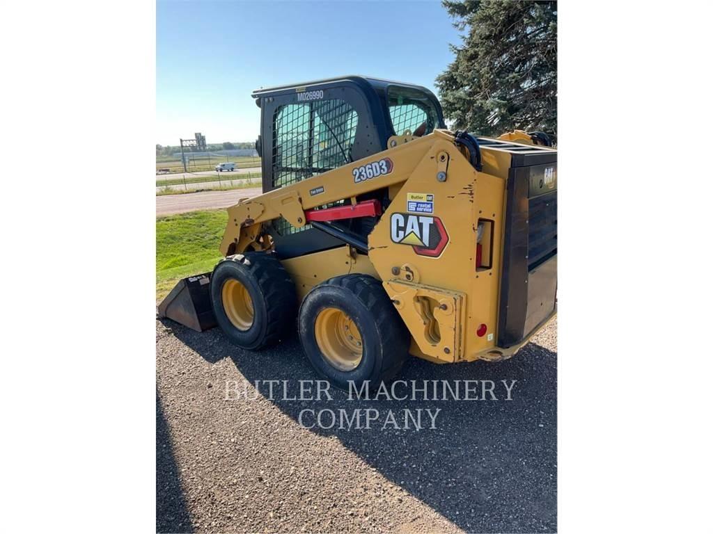 CAT 236D3 滑移轉向裝載機