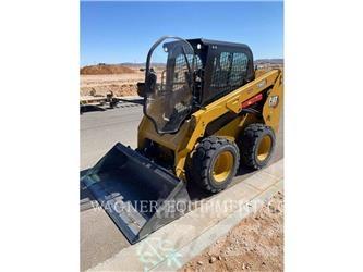 CAT 236D3 滑移轉向裝載機