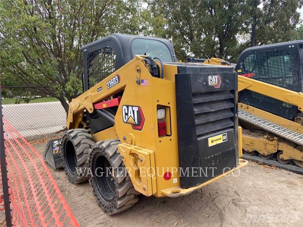 CAT 236D3 滑移轉向裝載機