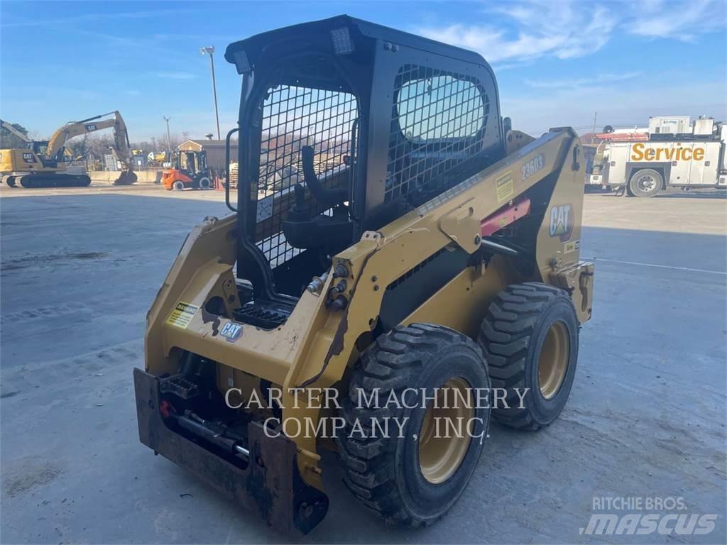 CAT 236D3 滑移轉向裝載機