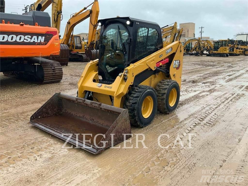 CAT 236D3 滑移轉向裝載機