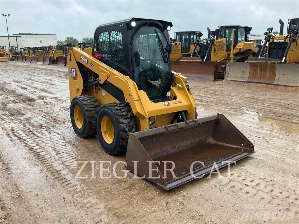 CAT 236D3 滑移轉向裝載機