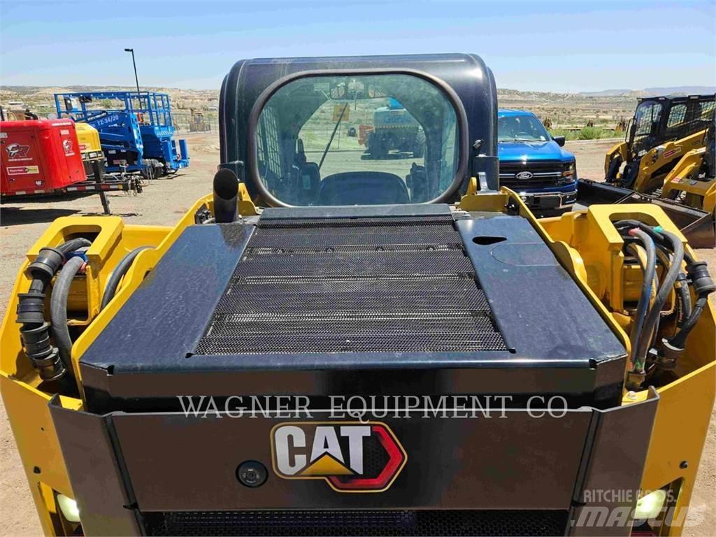 CAT 236D3 滑移轉向裝載機