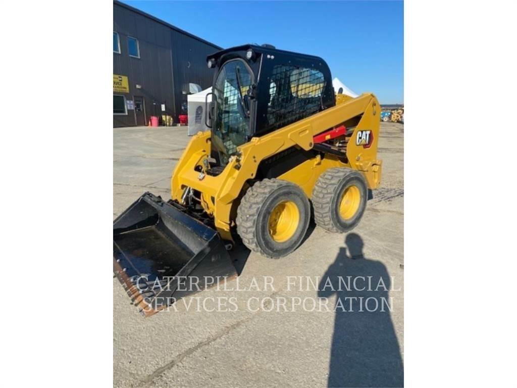 CAT 236D3 滑移轉向裝載機