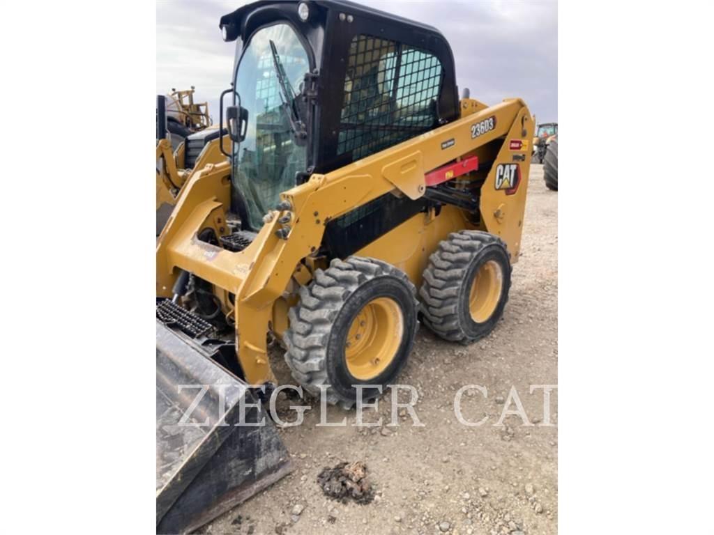 CAT 236D3 滑移轉向裝載機