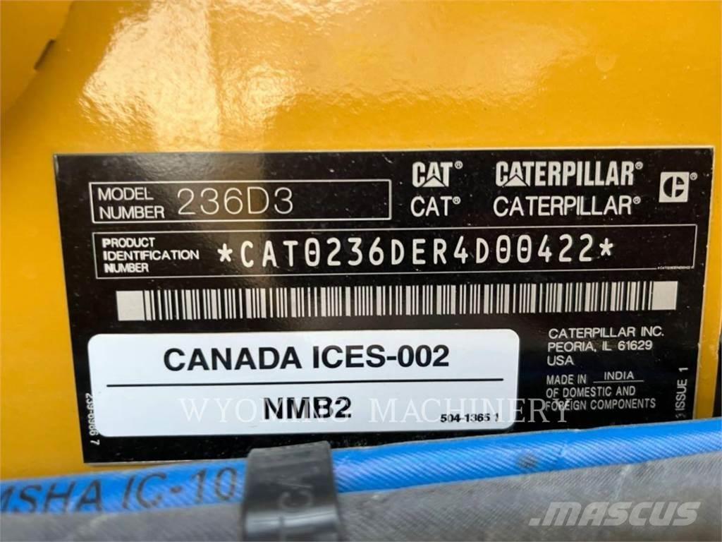 CAT 236D3 滑移轉向裝載機