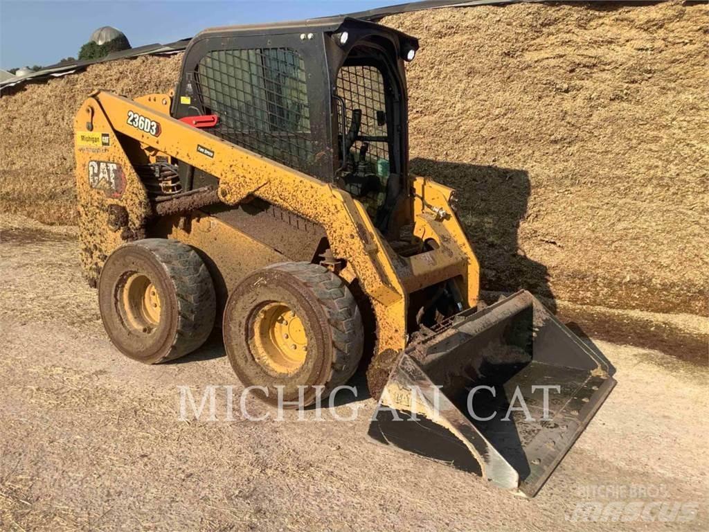 CAT 236D3 AQ 滑移轉向裝載機