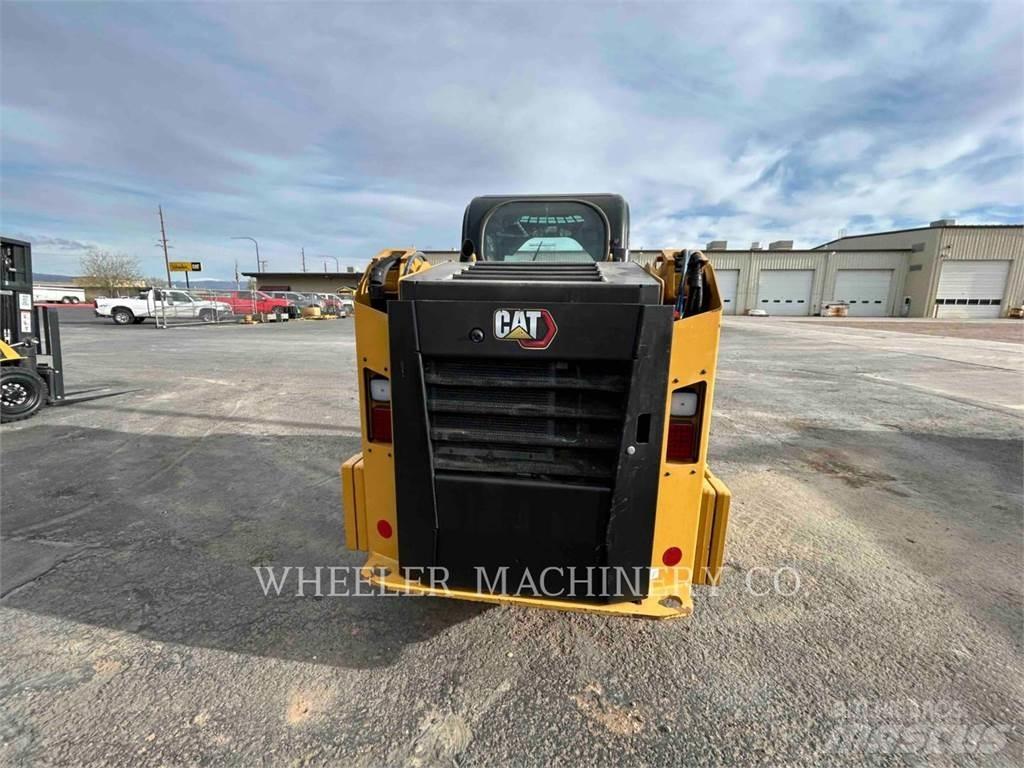 CAT 236D3 C3H2 滑移轉向裝載機