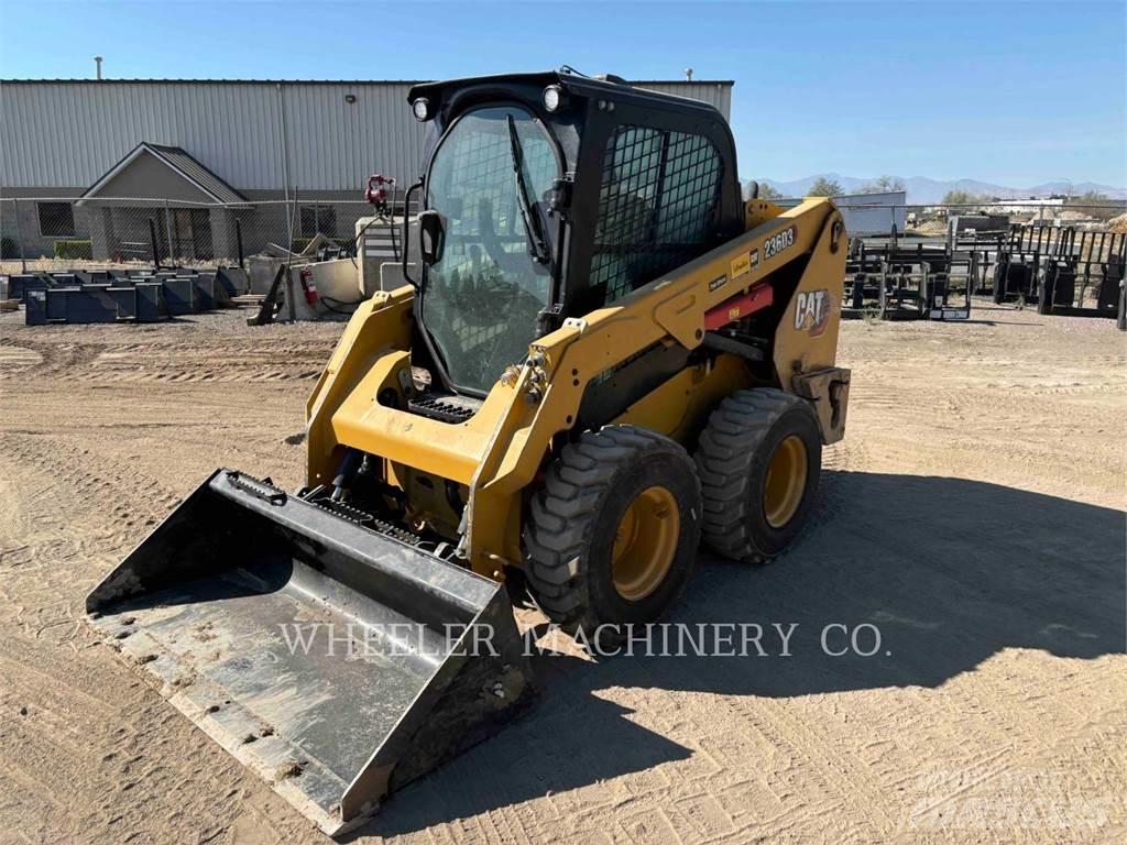 CAT 236D3 C3H2 滑移轉向裝載機