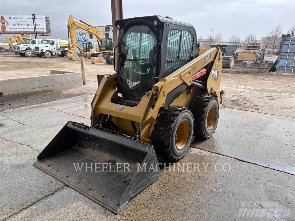 CAT 236D3 C3H2 滑移轉向裝載機