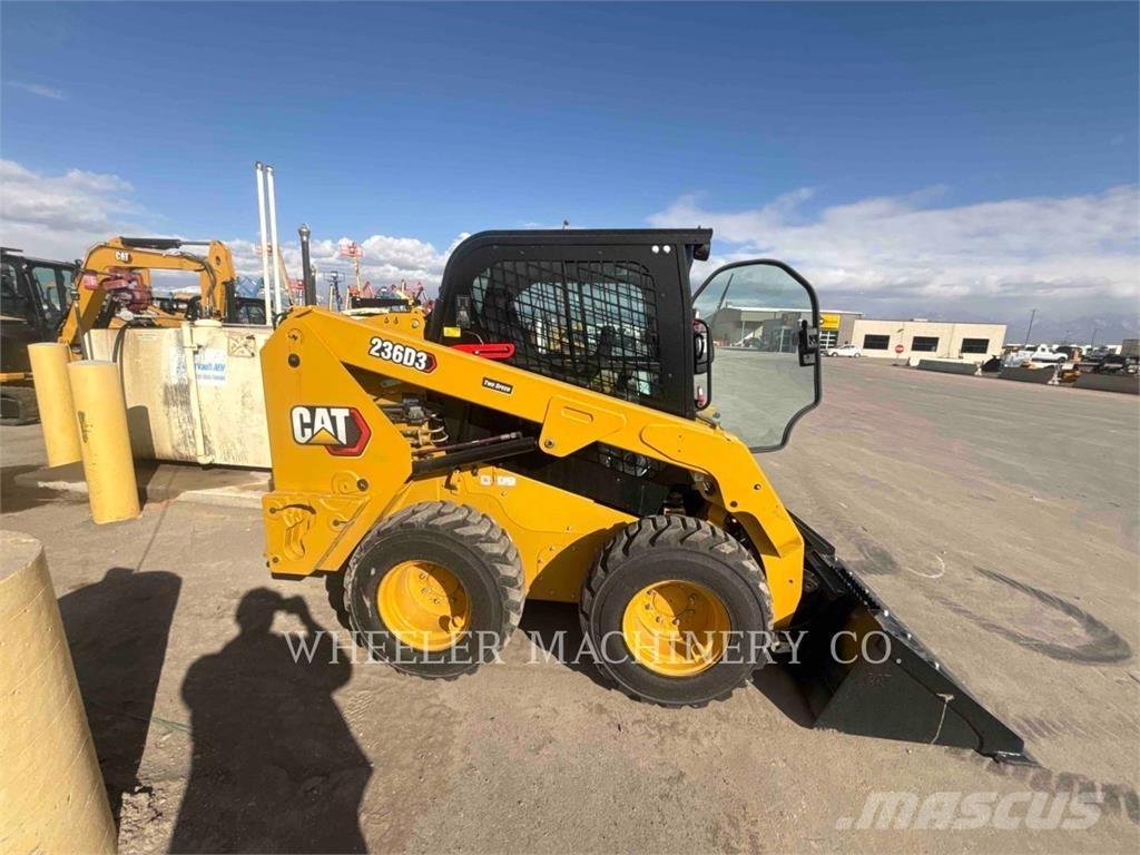 CAT 236D3 C3H2 滑移轉向裝載機