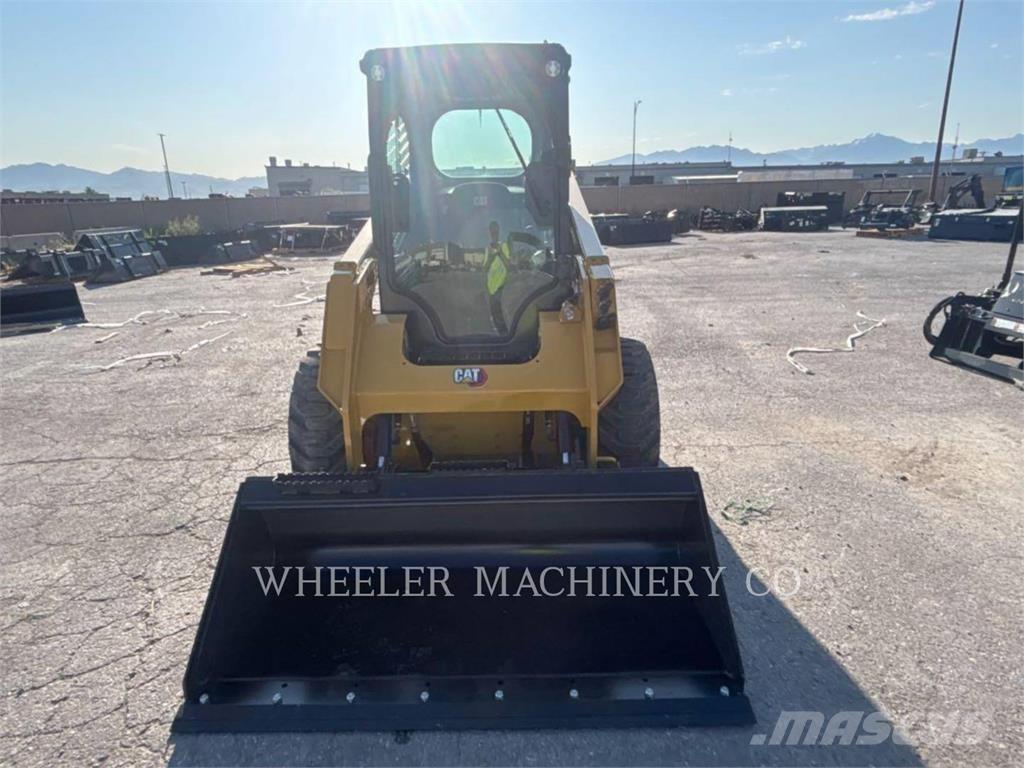 CAT 236D3 C3H2 滑移轉向裝載機