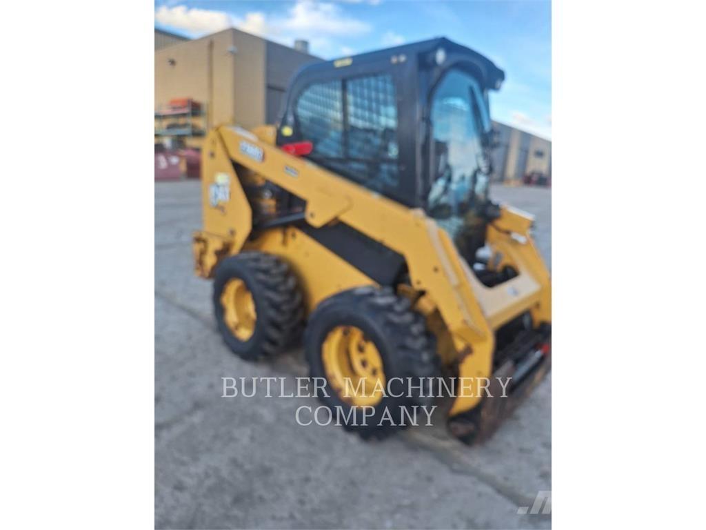 CAT 236D3 C3H2 滑移轉向裝載機