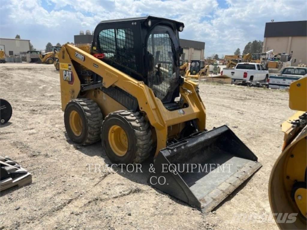 CAT 236D3 H2CB 滑移轉向裝載機