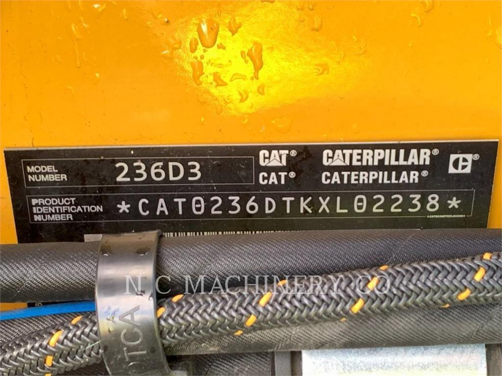 CAT 236D3 H2CB 滑移轉向裝載機