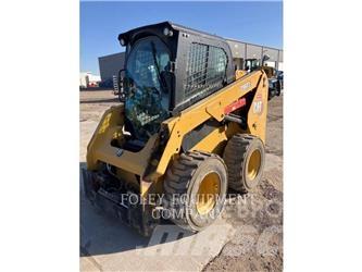 CAT 236D3STD1C 滑移轉向裝載機
