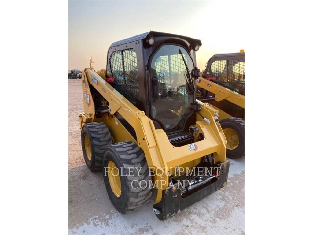 CAT 236D3STD2C 滑移轉向裝載機
