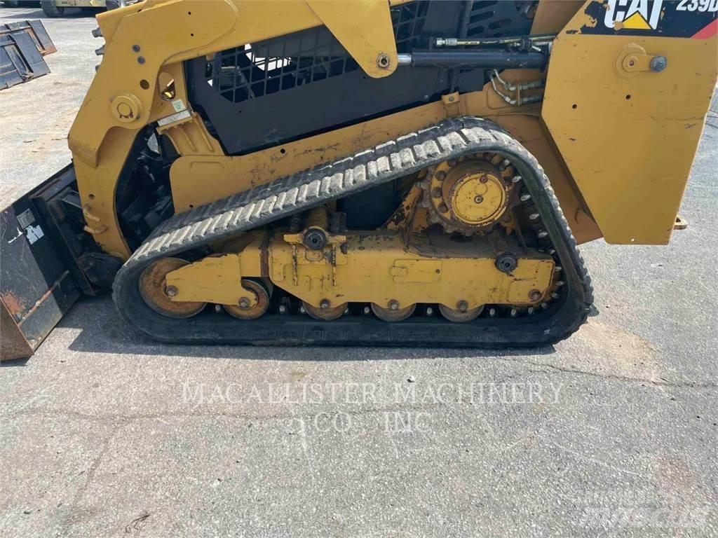 CAT 239D 推土機