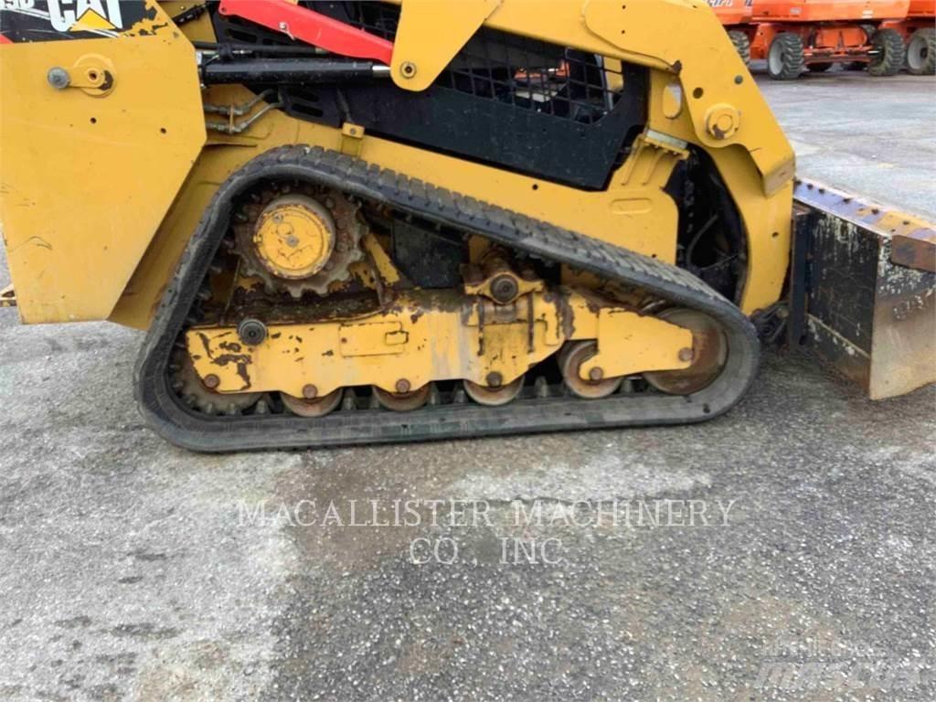 CAT 239D 推土機